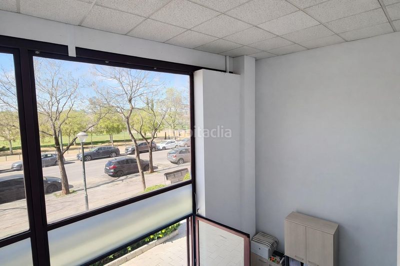 Foto 8efdfdf9-e049-4ee4-986b-3d7d1a24e7c6. Local comercial a Campoamor Sabadell