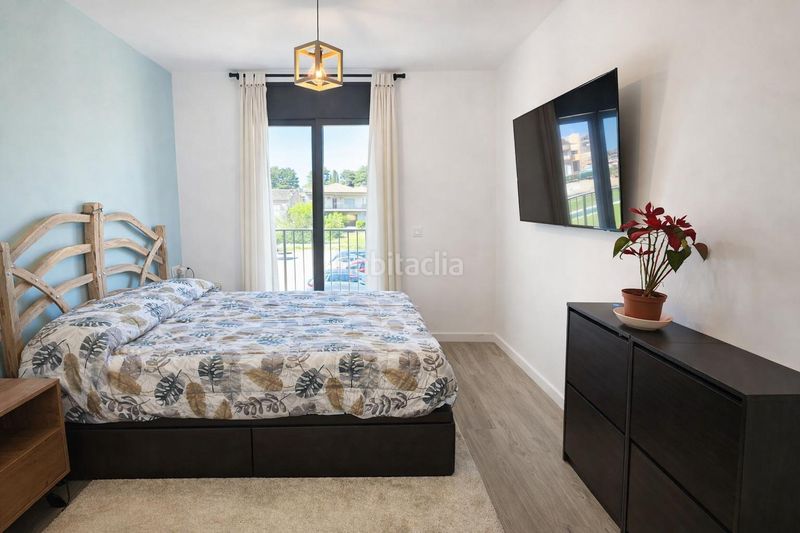 Foto b859a8bd-66c0-4e39-91c7-971619d888b7. Pis amb aparcament piscina a Martorelles