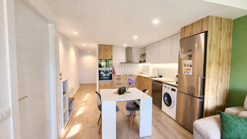 Foto fcf372c0-0dae-43b2-a0d6-6a588bc20bc8. Pis amb aparcament piscina a Martorelles