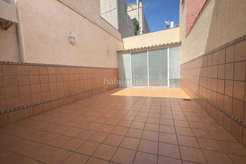 Foto 536ecdee-6bd4-466a-bce4-17ad72b4cc71. Casa amb calefacció aparcament a Centre Sabadell