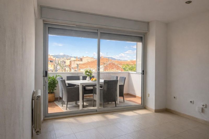 Foto 28b2324a-22c2-4f2a-9a24-af256ae513d8. Àtic amb aparcament a Segle XX Terrassa