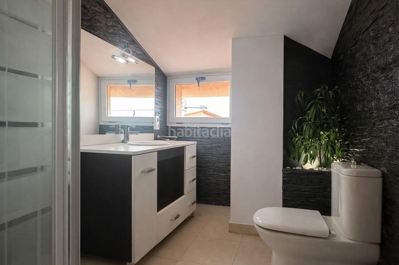 Foto 66367491-cf50-402a-ab5c-d0fea4b770a7. Àtic amb aparcament a Segle XX Terrassa