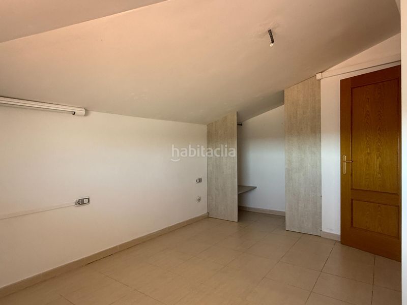 Foto f906ff49-2848-4278-815c-530adba510ec. Àtic amb aparcament a Segle XX Terrassa