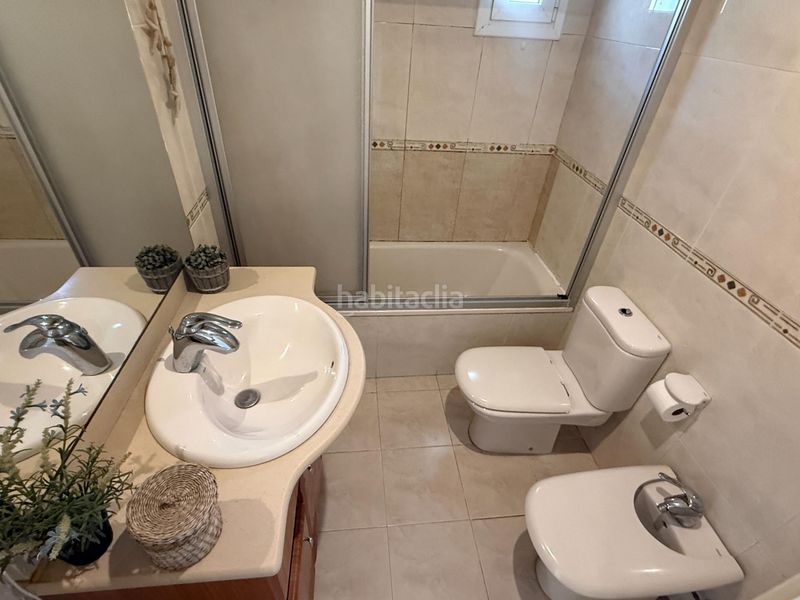 Foto 10d70d16-cbee-46f1-95e2-59d7ad4c58f0. Apartament amb aparcament piscina a Gava Mar Gavà