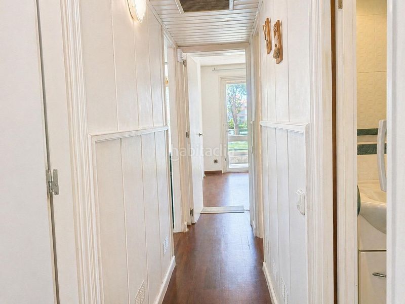 Foto 6ba59678-b508-4832-b579-5c062c41b41e. Apartament amb aparcament piscina a Gava Mar Gavà