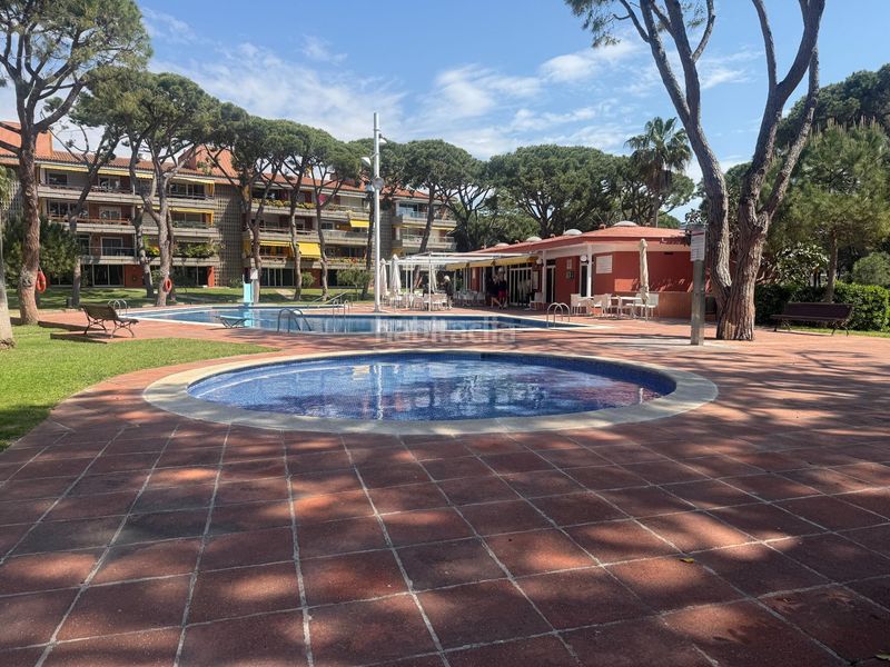Foto 73154ef7-4bf5-4911-8a33-bf2208aa55fc. Apartament amb aparcament piscina a Gava Mar Gavà