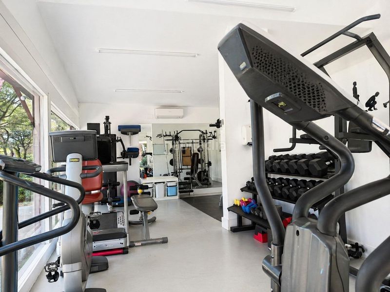 Foto 9786377f-869a-42ed-9b5e-d214f46a337b. Apartament amb aparcament piscina a Gava Mar Gavà