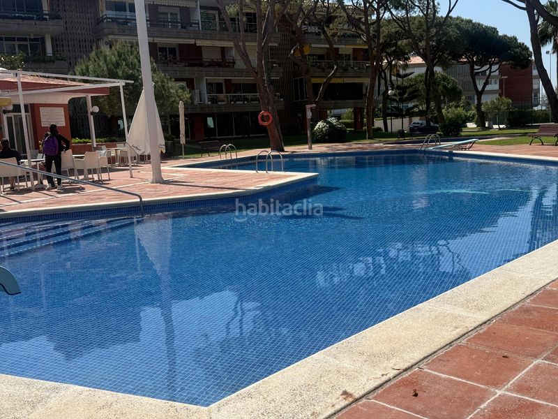 Foto 9e2e4be6-9129-4b79-871f-a4c7583684a8. Apartament amb aparcament piscina a Gava Mar Gavà