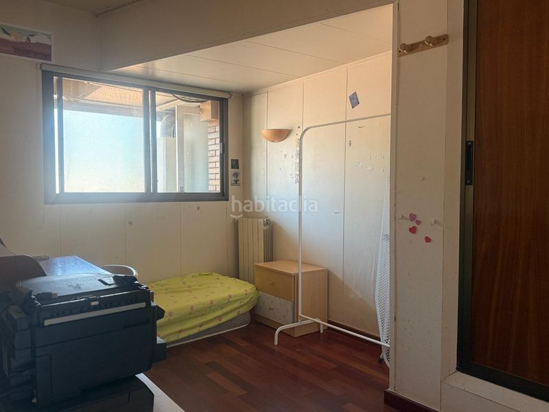 Foto b446761b-6652-4e7c-bfb5-0b9f174fee51. Apartament amb aparcament piscina a Gava Mar Gavà