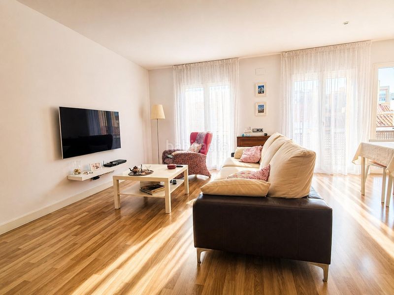 Foto 70967380-5cdb-4be1-bc5c-a466c79bed09. Dúplex amb calefacció a Creu Alta Sabadell