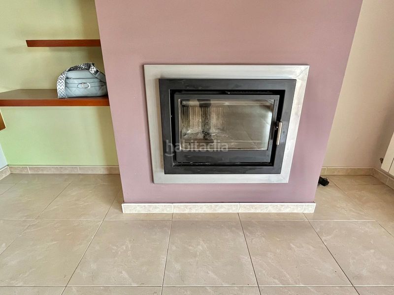 Foto fbe65079-6684-43df-b7ec-921e9a3f7553. Casa aparellada amb calefacció aparcament a Ullastrell
