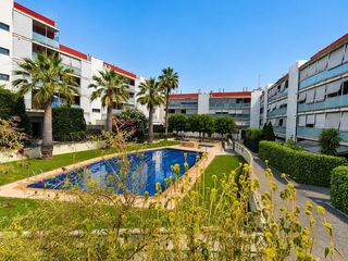 Appartement  Pasaje sausset les pins. Piso 3 habitaciones con zona infantil, piscina, parking y traste