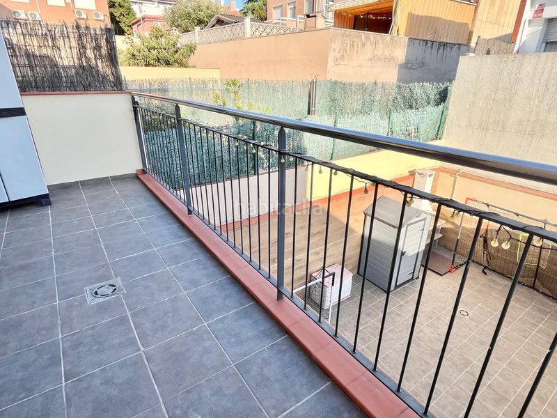 Foto ce83abfd-f517-4476-bdc1-f9010c90bb2a. Casa adossada amb calefacció aparcament a Torre - Sana Terrassa