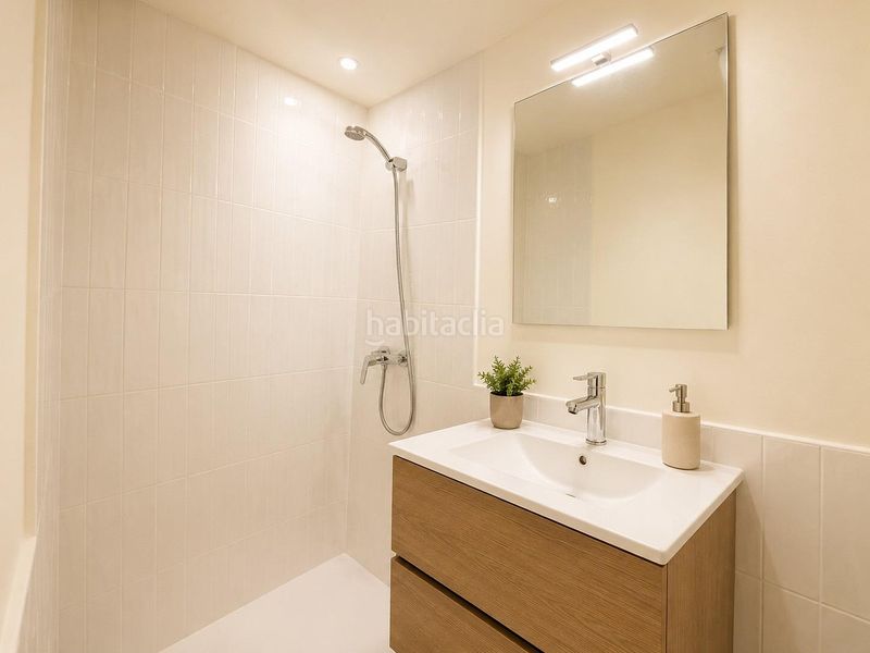 Foto f1b53b87-83d6-4dec-9983-284e67054657. Casa a Gràcia Sabadell