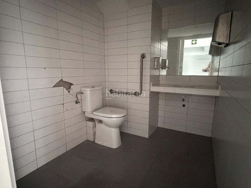 Foto 0ee9bef8-cc1d-4873-adaf-bda0ee97355a. Local comercial a Centre Sabadell
