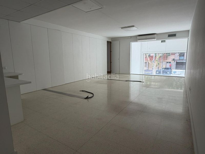 Foto 3800ca9a-3322-44e8-a3f8-7b5e88cf93d8. Local comercial a Centre Sabadell