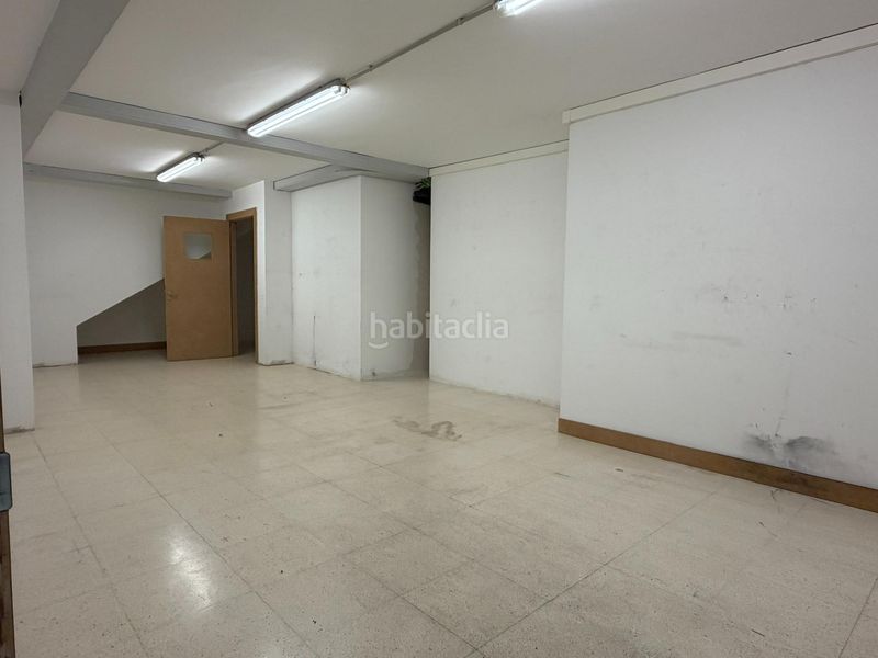 Foto e3e4685b-1ef1-47f3-abb7-d730ebae1622. Local comercial a Centre Sabadell