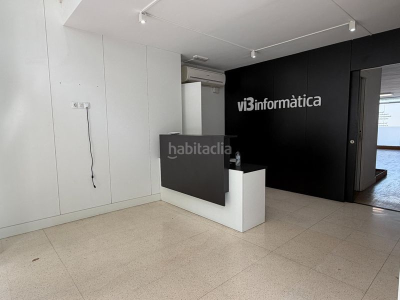 Foto f8b89c0f-414d-4c5a-8ab6-cc46bf4d0b5c. Local comercial a Centre Sabadell