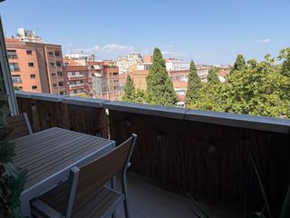Location Appartement  Carrer carrer sol i padrís. Eixample  sol i padrís  amplio piso de 4 habitaciones con balcón