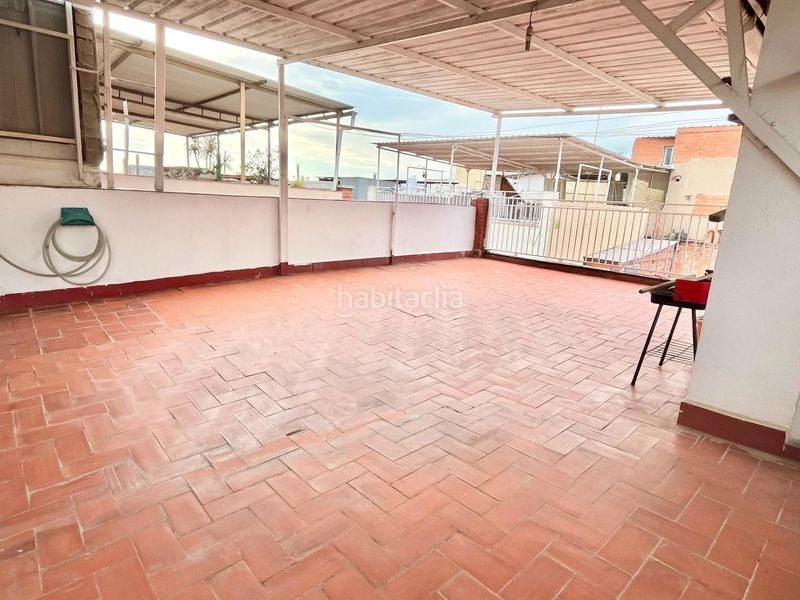 Foto 0ac0ac07-a7ac-4b28-bc8f-fa8d743f53f2. Casa adossada a Torre-romeu Sabadell