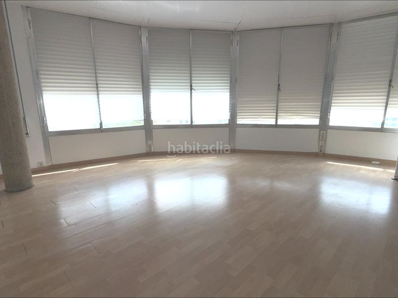 Foto e9a8eaa1-2b4f-46f6-8825-359003e4bd34. Appartamento in Centre Sabadell