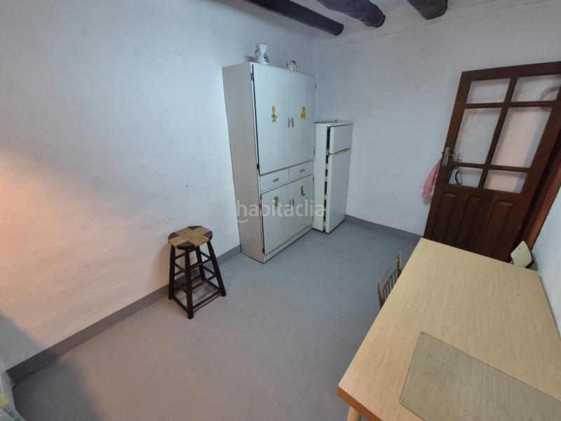 Foto 90d78978-7458-47df-8d4f-a7c44497824f. Masia a calle lacambra 21 a Aguilón