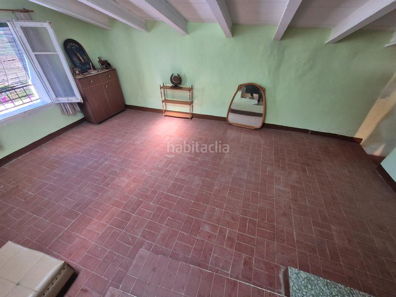 Foto 972231fc-fd50-4052-911c-12610a9adafc. Masia a calle lacambra 21 a Aguilón