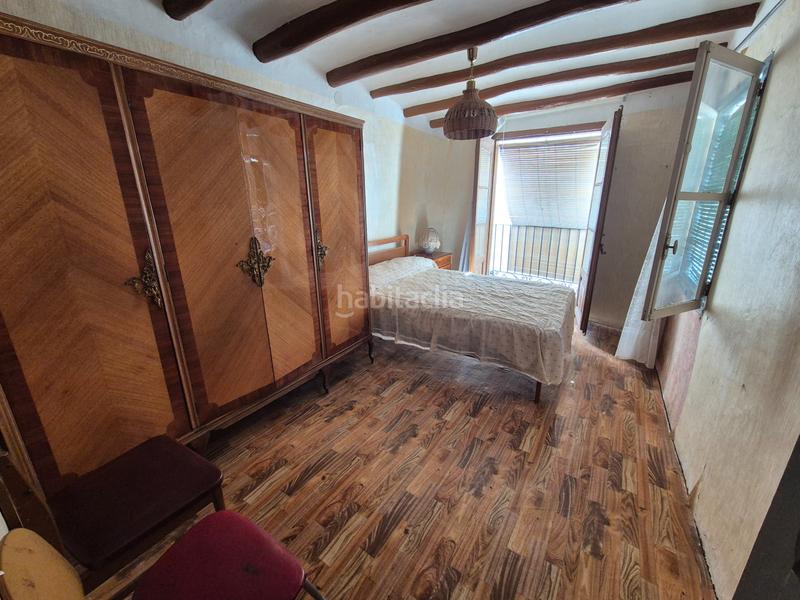 Foto a6c5a121-704b-4872-b501-e6abe048468f. Masia a calle lacambra 21 a Aguilón