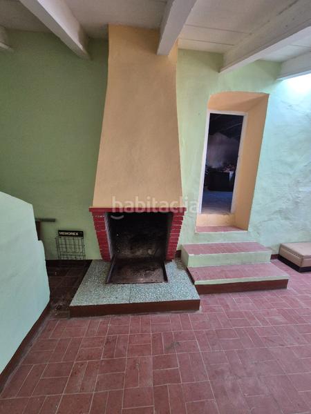 Foto d59065bf-bc41-486a-a0e5-48967a12cbbf. Masia a calle lacambra 21 a Aguilón