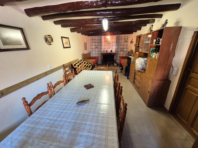 Foto f1a91dec-c507-4b0e-9546-20709a1dd53b. Masia a calle lacambra 21 a Aguilón