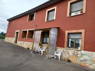 Haus in Camino la riera 325. Venta de conjunto de casa, cuadra, naves y fincas . veranes