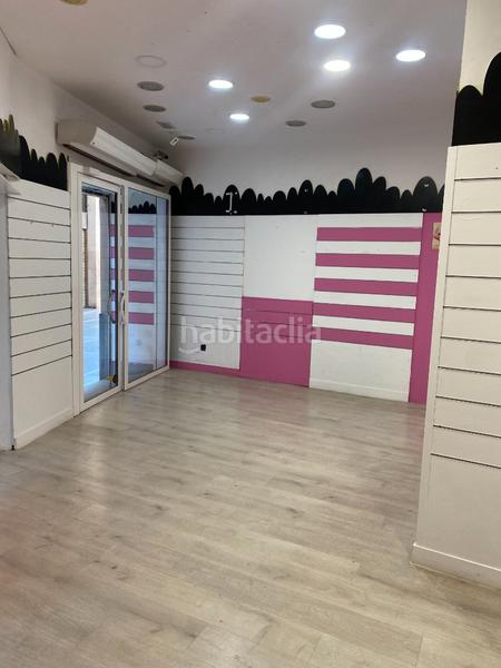 Foto b18abffd-2908-4967-a23d-809072fd8355. Rent business premise in plaça del canonge collell 1 in Vic