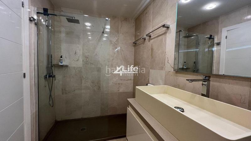 Foto edead653-cd92-42d9-b59c-9c43f8dd0fa5. Planta baixa amb aparcament a La Caleta Adeje