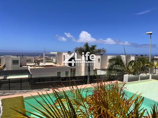 Casa  Luxemburgo. Villa de 4 dormitorios  costa adeje