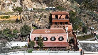 Édifice  La hoya. Hotel tamahuche  inversión en la gomera