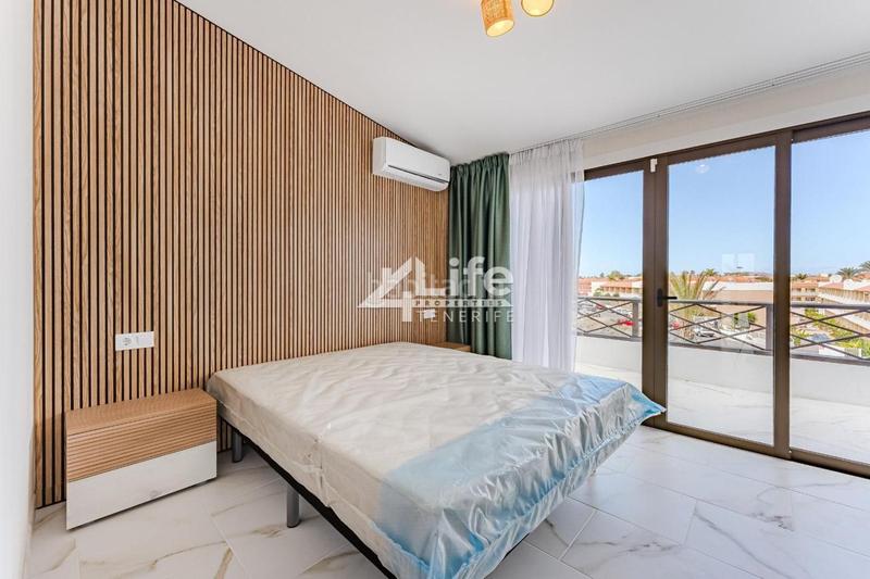 Foto 562517b2-42e8-4d46-9516-3aab36a66ef2. Dúplex amb aparcament a Costa del Silencio Arona