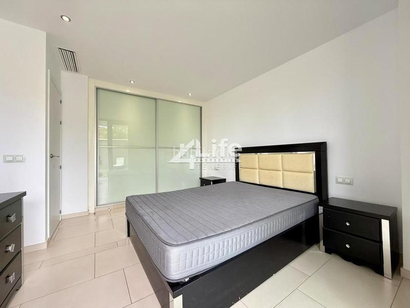 Foto 05d156d3-2e3f-481c-b31f-70932a5384e7. Alquiler planta baja apartamento de 2 dormitorios palm mar en Arona