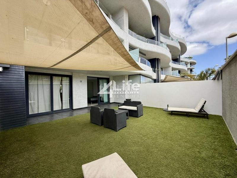 Foto 3c40e681-3188-46a4-af64-e64f1e510748. Alquiler planta baja apartamento de 2 dormitorios palm mar en Arona
