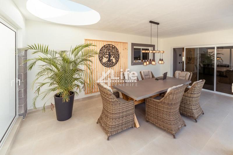 Foto c9b503c8-92a6-4efa-9cd1-c023d9d27b19. Casa con parcheggio piscina in Playa Fañabé Alto Adeje