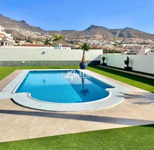 Foto e79e53e5-0204-44a9-bddc-e180f9a0d0cf. Casa con parcheggio piscina in Playa Fañabé Alto Adeje
