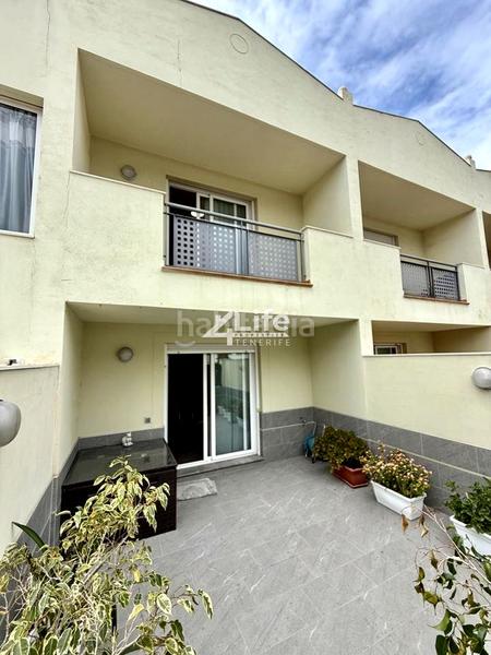 Foto ce9bf08d-1084-4c46-9c98-739df399539d. Casale con parcheggio piscina in Playa Fañabé Alto Adeje