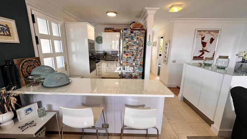 Foto 9bc68d8c-b044-4f6f-9beb-9d621ae0bb14. Maison avec parking piscine dans Playa Fañabé Alto Adeje