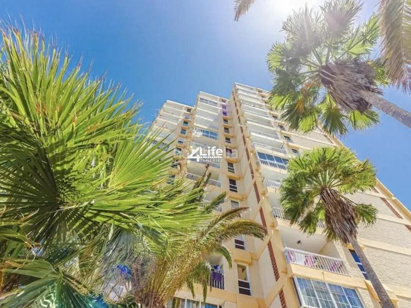 Foto 099f3866-5bee-494d-b388-672663279713. Apartamento en Playa de las Américas Arona