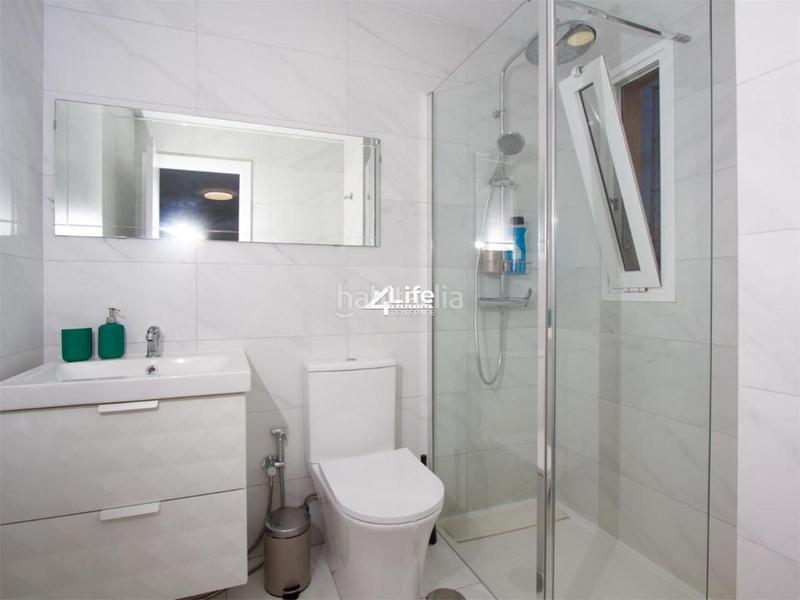 Foto cde2843e-1330-4ff0-bbda-2b732da1fdb2. Piccolo appartamento con piscina in Playa de las Américas Arona