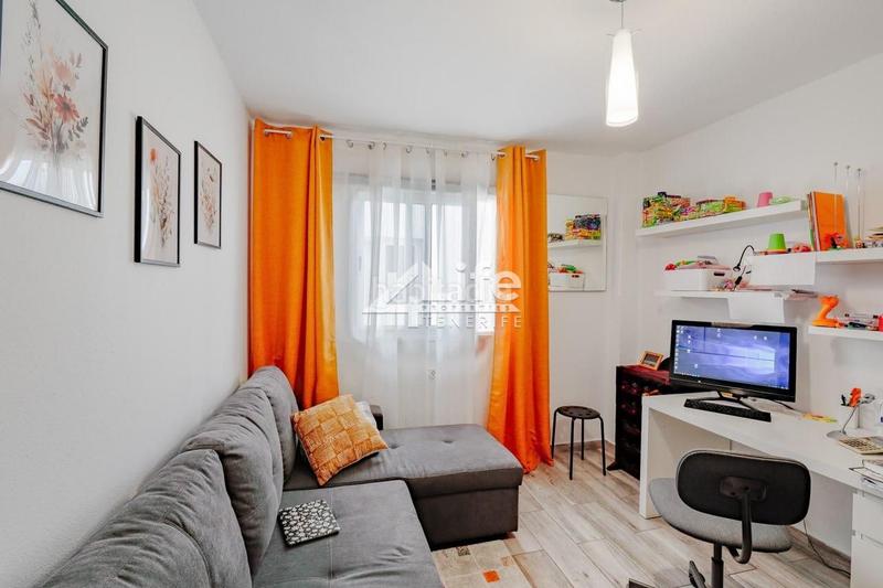 Foto 2778fa6f-a57b-4a25-876f-95dd19f69f63. Etagenwohnung mit parking in Casco Urbano Adeje