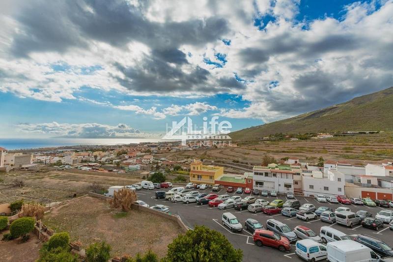 Foto caca62bf-4515-4127-bcfa-0918a29f947c. Etagenwohnung mit parking in Casco Urbano Adeje