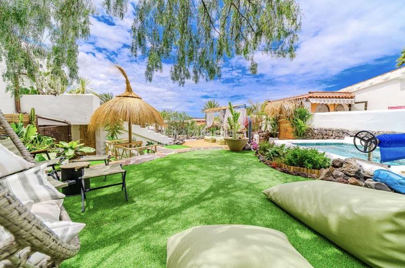 Foto 4ce1e337-2dc5-461b-84dd-48fe7dfcf376. Casa amb piscina a Chayofa Arona