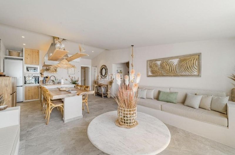 Foto 4fd97ace-b50f-49ae-84a7-b4592b669cb6. Casa amb piscina a Chayofa Arona