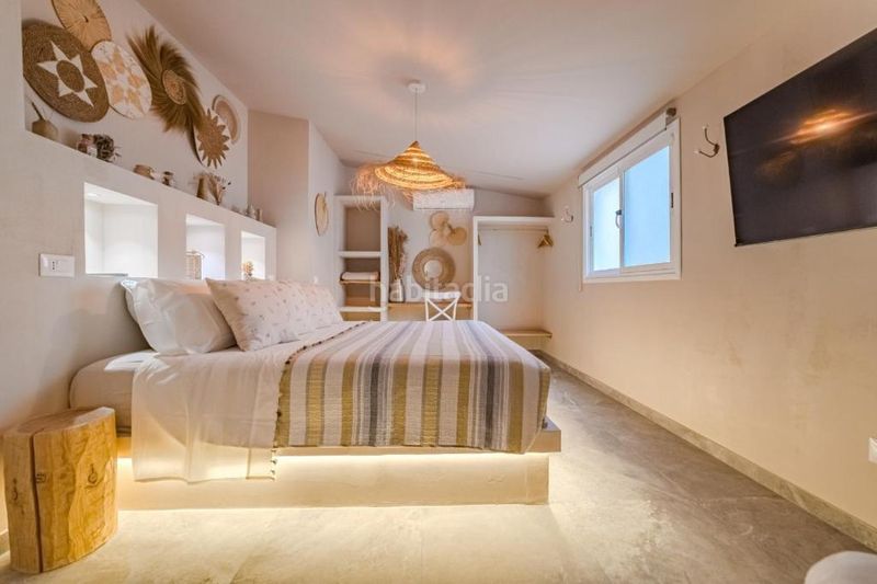 Foto 6d4f1f18-2a4b-42ee-8740-24f32fb261ec. Casa amb piscina a Chayofa Arona