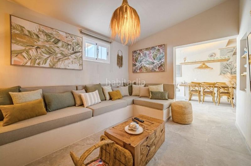 Foto c54354f5-7b9c-41b2-b7b6-f0071a44a67e. Casa amb piscina a Chayofa Arona